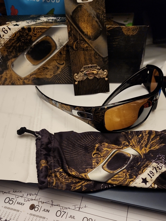 Oakley Other - Oakley Fuente Antix Polarized Sunglasses